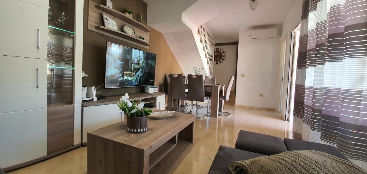 Beautiful Duplex With Jacuzzi Villa เปอร์โตริโก ภายนอก รูปภาพ